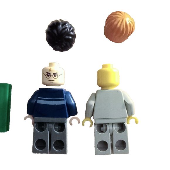 Harry Potter LEGO Mini Figures Ron Weasley Hedwig + Accessories - Picture 5 of 6